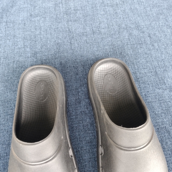 OOfos Shoes Men 11 Women 13 OOcloog Recovery Black Clogs Slip On Mule - Picture 2 of 6